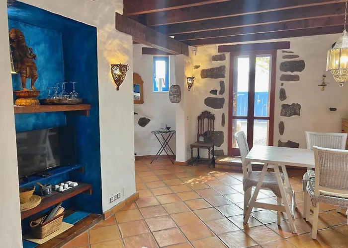 컨트리하우스 Creativa Uga